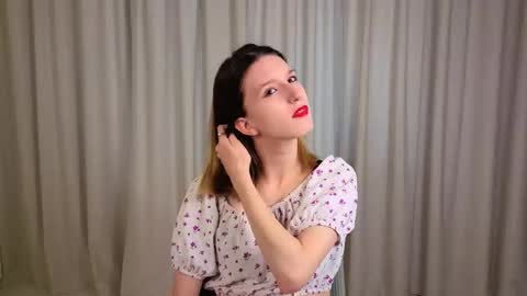 fellissamissa online show from September 2025 04:13:02 AM