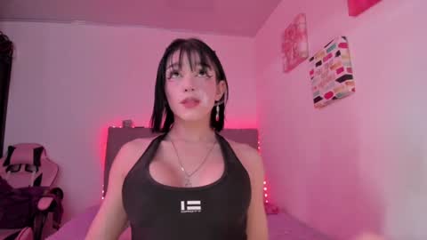 fem_boy6 online show from December 2024 07:03:01 PM
