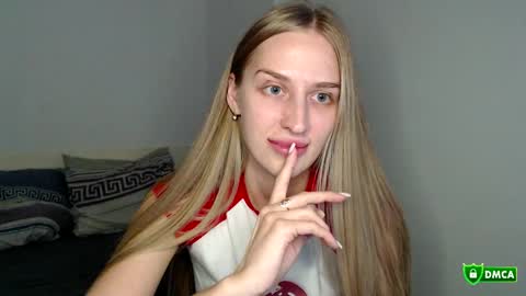 Snapshot of femkedejager chatting on October 2025 07:42:02 PM Femke online show from October 2025 07:42:02 PM