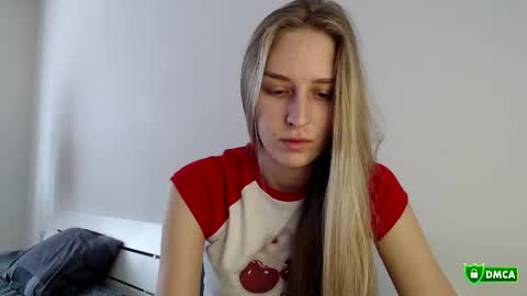 Snapshot of femkedejager chatting on October 2025 11:33:02 AM Femke online show from October 2025 11:33:02 AM