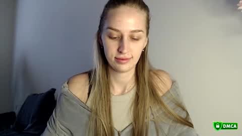 Snapshot of femkedejager chatting on November 2025 11:23:02 AM Femke online show from November 2025 11:23:02 AM