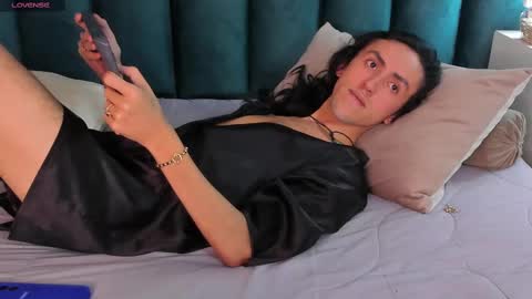 Karol online show from March 2025 05:24:02 PM