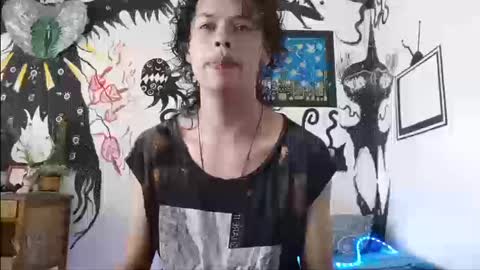 Snapshot of fenixmfx chatting on September 2025 04:23:01 PM Fenix online show from September 2025 04:23:01 PM