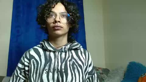 Snapshot of fenixmfx chatting on October 2025 06:19:02 PM Fenix online show from October 2025 06:19:02 PM