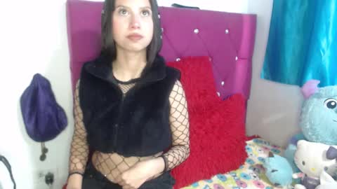 Snapshot of fenixxx1604 chatting on October 2025 07:47:01 PM Fenixxx online show from October 2025 07:47:01 PM