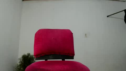 fernandez_latinblack online show from December 2024 04:30:02 AM