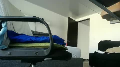 Samuel online show from January 2025 12:15:01 PM