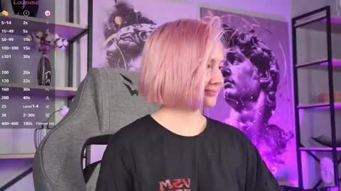 Snapshot of fetishrey chatting on November 2025 04:18:02 PM Rey online show from November 2025 04:18:02 PM