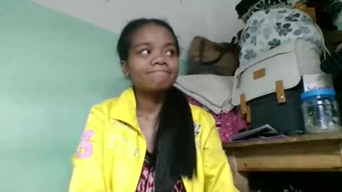 Snapshot of fetranialdy chatting on October 2025 04:33:01 AM fetranialdy online show from October 2025 04:33:01 AM