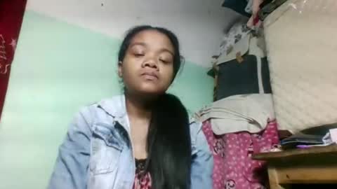 Snapshot of fetranialdy chatting on October 2025 04:35:02 AM fetranialdy online show from October 2025 04:35:02 AM