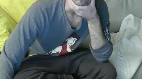 Snapshot of fidelio89 chatting on October 2025 08:53:02 PM Fid online show from October 2025 08:53:02 PM