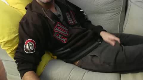 Snapshot of fidelio89 chatting on October 2025 09:21:01 AM Fid online show from October 2025 09:21:01 AM