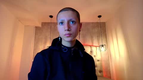 Snapshot of fieramadame chatting on October 2025 03:17:01 AM online show from October 2025 03:17:01 AM