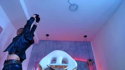 Snapshot of fieramadame chatting on October 2025 11:50:01 AM online show from October 2025 11:50:01 AM