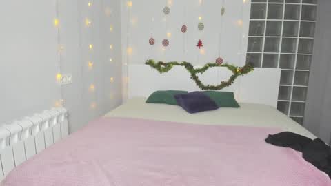 Fiery Stella online show from December 2024 09:17:02 AM