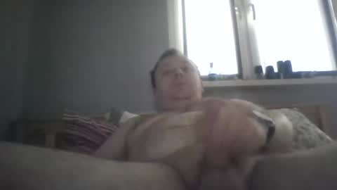 Snapshot of filipek757 chatting on November 2025 10:27:01 AM filipek757 online show from November 2025 10:27:01 AM