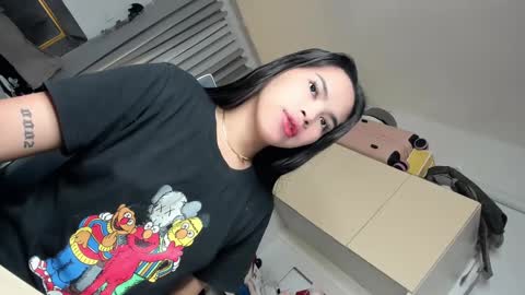 Sandy online show from December 2024 04:31:02 AM
