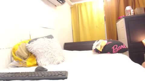 Snapshot of filipina_sweety chatting on October 2025 10:16:02 AM stephanie online show from October 2025 10:16:02 AM