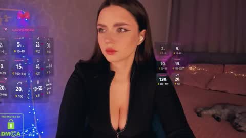 LEEN online show from October 2025 10:51:02 PM