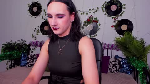 Honey Ill be waiting for you Tue Wed Thu Fri Sat Sun 10am-5pm online show from December 2024 01:06:02 PM