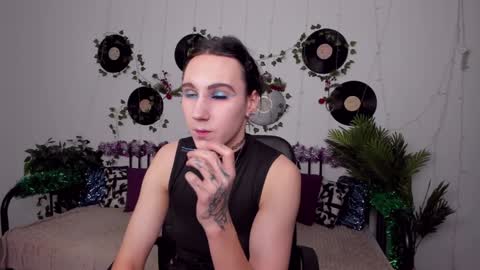 Honey Ill be waiting for you Tue Wed Thu Fri Sat Sun 10am-5pm online show from December 2024 10:01:02 AM