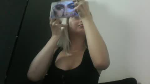 finnky1 online show from December 2024 01:11:02 PM