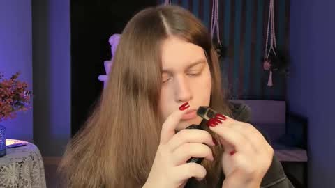 fiora online show from October 2025 09:41:02 AM