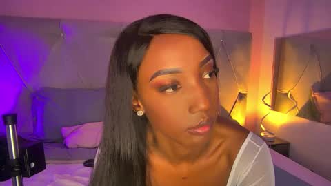 Snapshot of fiorelalenin chatting on October 2025 06:05:01 PM Fiorela Lenin online show from October 2025 06:05:01 PM