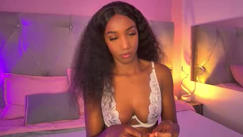 Snapshot of fiorelalenin chatting on October 2025 07:04:02 PM Fiorela Lenin online show from October 2025 07:04:02 PM