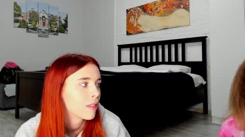 fire___fox1 online show from February 2025 01:11:02 PM