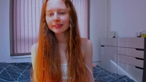 fire_luna online show from February 2025 08:56:02 AM
