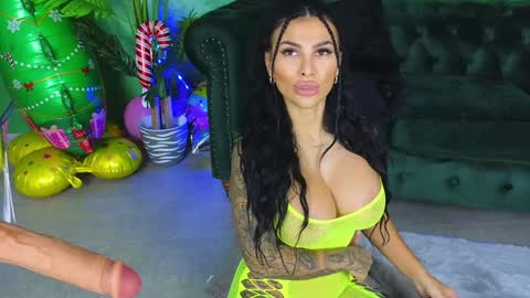 Snapshot of firesbomb777 chatting on January 2025 10:22:02 PM Fires Bomb 777 online show from January 2025 10:22:02 PM