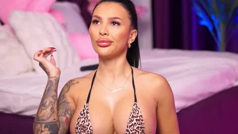 Snapshot of firesbomb777 chatting on February 2025 06:21:02 AM Fires Bomb 777 online show from February 2025 06:21:02 AM