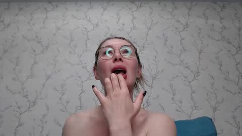 xFitnessGirl online show from December 2024 05:20:01 AM