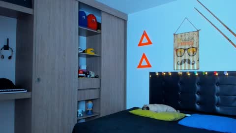 Elias Valencia online show from January 2025 12:58:01 PM