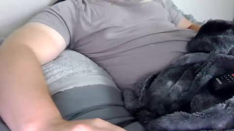 fitsutd23 online show from September 2025 05:24:02 PM