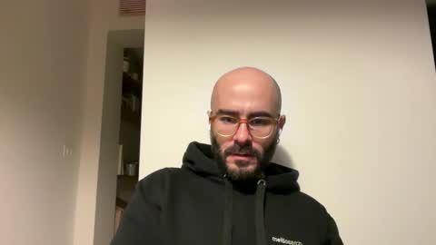 Snapshot of fla85 chatting on January 2025 07:00:02 PM Fla is short for Flavio online show from January 2025 07:00:02 PM