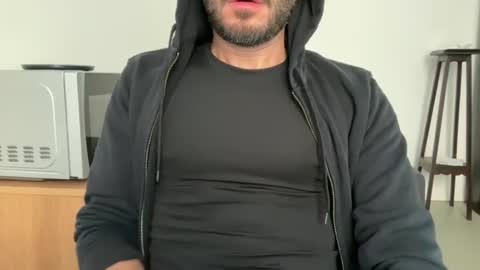 Snapshot of fla85 chatting on October 2025 11:33:01 AM Fla is short for Flavio online show from October 2025 11:33:01 AM