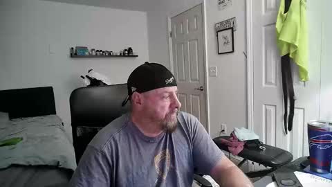 Florida guy online show from January 2025 05:42:01 AM
