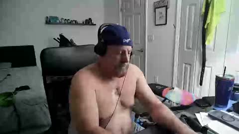 Florida guy online show from February 2025 04:22:01 AM