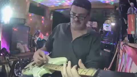 flamingfartguy online show from September 2025 02:17:02 PM