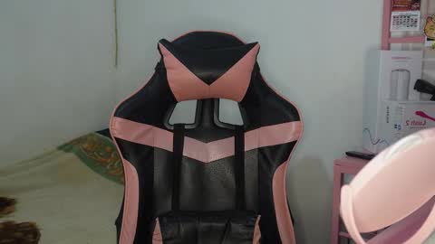 Alexa online show from November 2025 05:03:01 PM