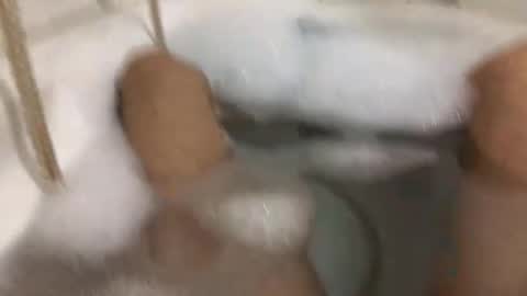 Snapshot of floater_24 chatting on September 2025 04:56:02 PM floater_24 online show from September 2025 04:56:02 PM