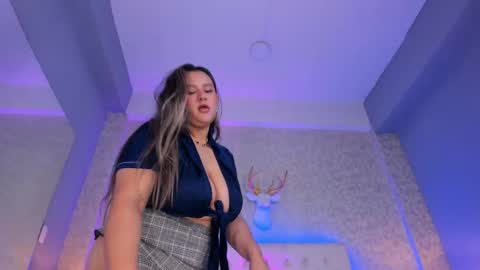 My name is Flora Dont forget to follow me IG twflora23 online show from September 2025 03:50:02 AM