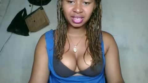 Snapshot of florencia011 chatting on October 2025 07:21:02 AM florencia011 online show from October 2025 07:21:02 AM