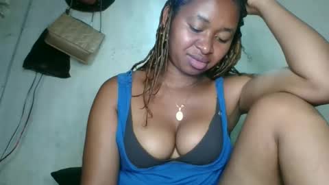 Snapshot of florencia011 chatting on October 2025 07:37:02 PM florencia011 online show from October 2025 07:37:02 PM