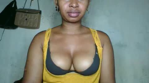 Snapshot of florencia011 chatting on November 2025 05:37:01 PM florencia011 online show from November 2025 05:37:01 PM