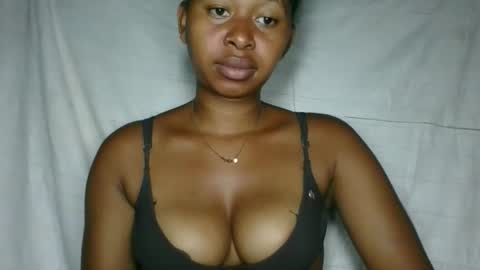 Snapshot of florencia011 chatting on November 2025 03:28:01 AM florencia011 online show from November 2025 03:28:01 AM