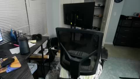 Snapshot of floridabearlive chatting on November 2025 11:47:01 PM FloridaBearLive online show from November 2025 11:47:01 PM