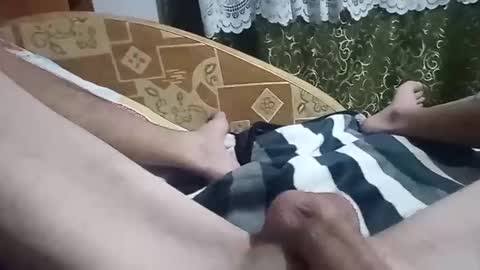 florintrelia44 online show from November 2025 07:15:01 PM